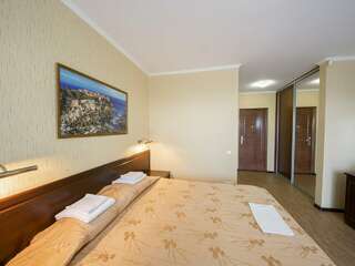 Гостиница Аледо Сочи Двухместный номер Делюкс с 1 кроватью или 2 отдельными кроватями, вид на море-9