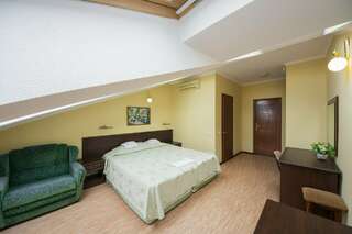 Гостиница Аледо Сочи Двухместный номер с 1 кроватью или 2 отдельными кроватями-12