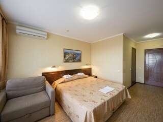 Гостиница Аледо Сочи Двухместный номер Делюкс с 1 кроватью или 2 отдельными кроватями, вид на море-8